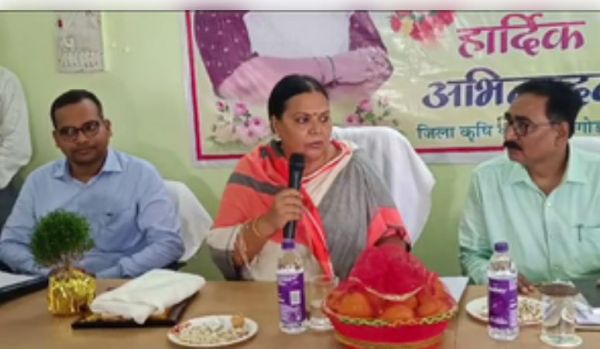 झारखंड की कृषि मंत्री ने अधिकारियों से कहा, लंबित मामलों का जल्द करें निपटारा