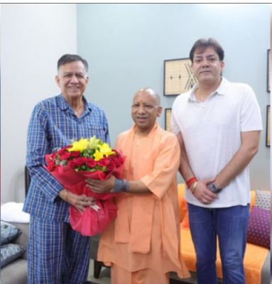 सीएम योगी ने विधानसभा अध्यक्ष के घर जाकर जाना हाल 