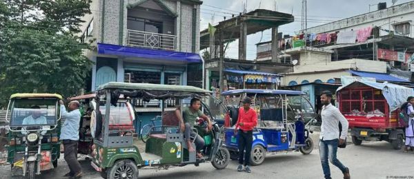 पश्चिम बंगाल में कैसे चलती जा रही हैं कंगारू अदालतें