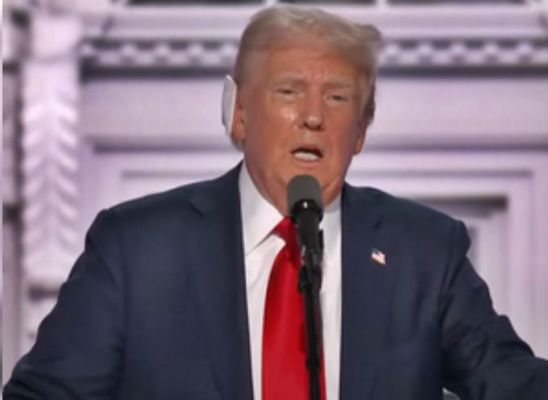 डोनाल्ड ट्रंप बने अमेरिकी राष्ट्रपति पद के उम्मीदवार 