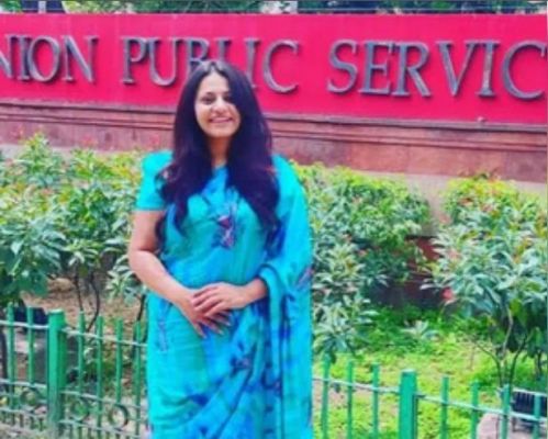 ट्रेनी आईएएस पूजा खेडकर के खिलाफ यूपीएससी का बड़ा एक्शन, एफआईआर दर्ज 