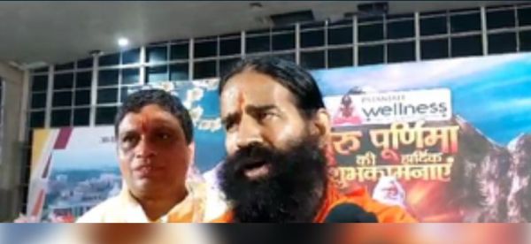 रामदेव अपनी पहचान बता सकता है तो रहमान को दिक्कत क्यों? : बाबा रामदेव 