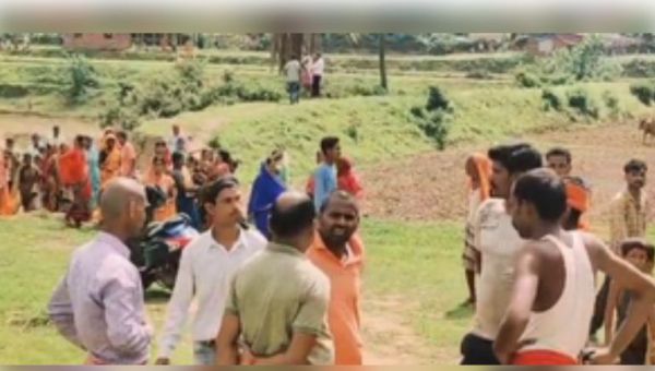 रांची के बुढ़मू में महिला और तीन साल की बच्ची के शव तालाब से मिले, पति पर हत्या का आरोप 