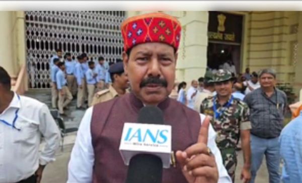 कॉरपोरेट घरानों के लिए बनाया गया बजट, बिहार को मिले विशेष राज्य का दर्जा : राजद 