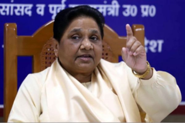 मोदी सरकार का बजट मायूस करने वाला ज्यादा : मायावती 