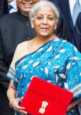 केंद्रीय बजट में खेलो इंडिया के लिये 900 करोड़ रूपये आवंटित
