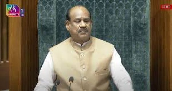 अत्यधिक विमान किराये के मुद्दे पर बिरला ने कहा: जांच कराइए मंत्री जी, पैसा संसद से जाता है