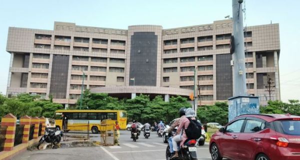 ‘छत्तीसगढ़’ का  संपादकीय : सीएजी की रिपोर्ट से परे  भी बहुत सुधार की जरूरत  है स्वास्थ्य विभाग को...
