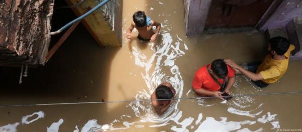 दिल्ली में तीन छात्रों की मौत का जिम्मेदार कौन