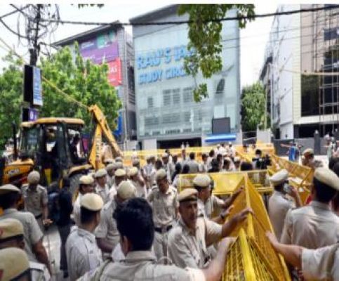 कोचिंग सेंटर घटना : एनएचआरसी ने दिल्ली सरकार, नगर निगम आयुक्त को नोटिस भेजा