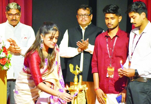 विकासशील छत्तीसगढ़ के उद्देश्य से आईआईएम रायपुर में ग्रामीण पुनर्जागरण भारत संवाद आयोजित
