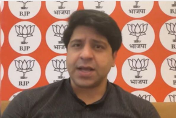 राहुल गांधी 'लीडर ऑफ अपोजिशन' नहीं बल्कि 'लीडर ऑफ फोटोग्राफी' हैं : शहजाद पूनावाला 