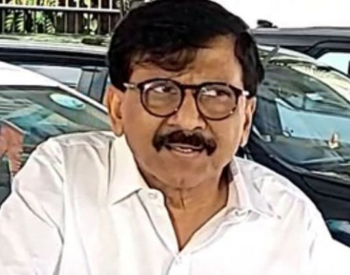 धारावी पुनर्वास प्रोजेक्ट में हो रही लूट, मुंबई को बेचना चाहते हैं सीएम शिंदे : संजय राउत 