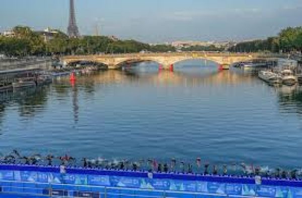 सीन नदी पर होने वाला ओलंपिक मैराथन तैराकी अभ्यास रद्द