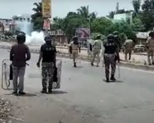 ढाका में भारतीय उच्चायोग में गैर-जरूरी सेवाओं में कार्यरत कर्मी भारत लौट रहे