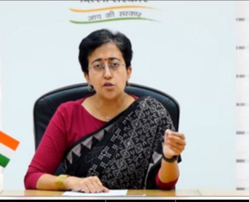 दिल्ली में सरकारी स्कूलों ने प्राइवेट स्कूलों को छोड़ा पीछे : आतिशी