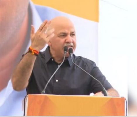 विनेश फोगाट के साथ कुछ खेल किया गया है: मनीष सिसोदिया 