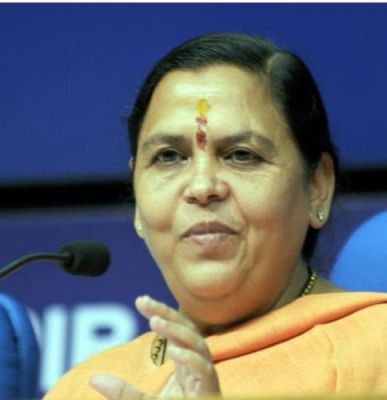 बांग्लादेश में अल्पसंख्यकों के खिलाफ हमलों पर विपक्ष चुप क्यों : उमा भारती