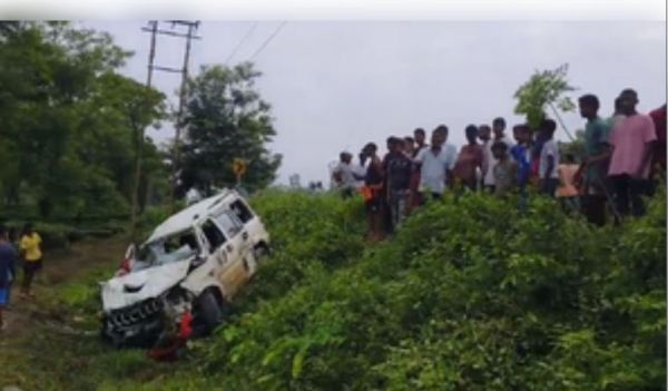 बाबाधाम से लौटते समय श्रद्धालुओं के समूह को कार ने मारी टक्कर, 6 की मौत 
