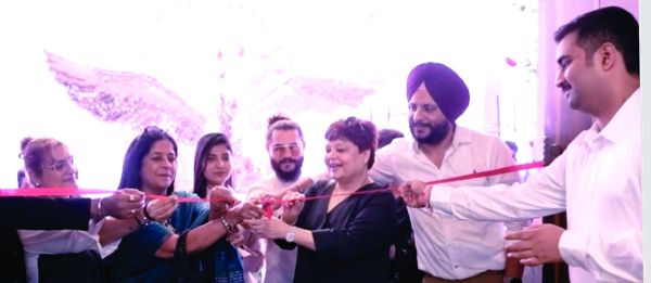 डिजाइनर्स डोम फैशन प्रदर्शनी में  देश के प्रसिद्ध कलेक्शन्स प्रस्तुत 