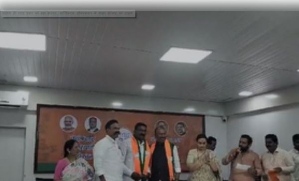 सतारा में शरद पवार को बड़ा झटका, माणिकराव सोनवलकर ने थामा भाजपा का दामन