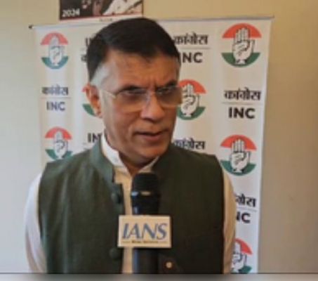 उन्नाव और कठुआ में बलात्कारियों के साथ खड़ी थी भाजपा : पवन खेड़ा 