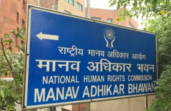 एनएचआरसी ने कोलकाता डॉक्टर रेप मर्डर केस का लिया संज्ञान, दो हफ्ते में मांगी रिपोर्ट