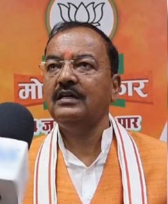 केशव प्रसाद मौर्य ने अखिलेश यादव पर बोला हमला, कहा अपराधियों को संरक्षण देती है सपा 