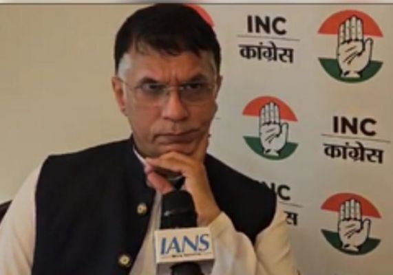 पवन खेड़ा ने कहा, कांग्रेस विधानसभा चुनाव के लिए तैयार; राहुल के विदेश दौरे से जुड़े सवाल को टाला 