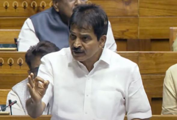 संसद में लोक लेखा समिति के अध्यक्ष बनाए गए केसी वेणुगोपाल 
