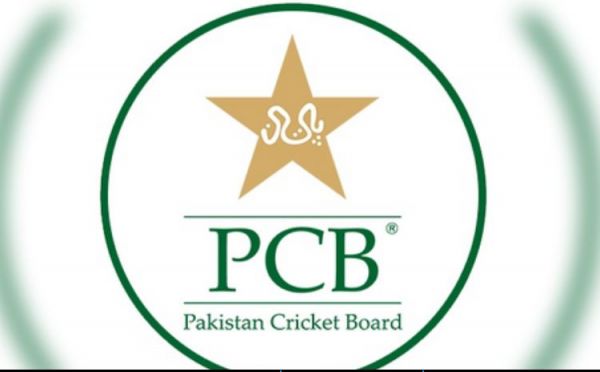 पीसीबी का ऐलान, घरेलू क्रिकेट में ड्यूक बॉल और विश्व टेस्ट चैंपियनशिप मैचों में कूकाबुरा गेंदों का होगा इस्तेमाल 