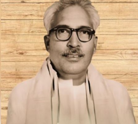 आचार्य हजारी प्रसाद द्विवेदी, जिन्होंने अपनी कलम से जीती दुनिया, भक्तिकाल के साहित्य को दी नई दिशा 