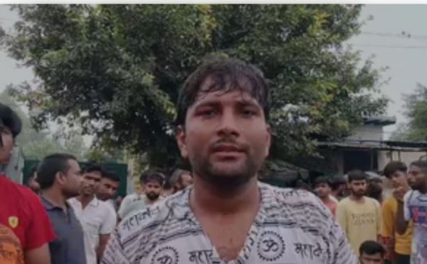 अमरोहा में कांवड़ यात्रा के दौरान डीजे बजाने को लेकर हुआ हंगामा 