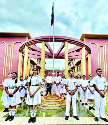 डीपीएस स्वतंत्रता समारोह में श्रद्धा, वीरता और गौरव की दिखी झलक