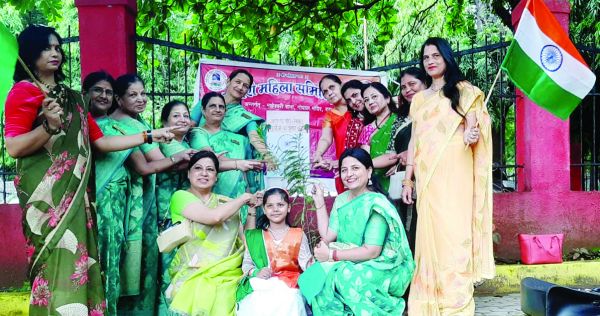 माहेश्वरी महिला समिति का एक पेड़ मां के नाम के तहत पौधरोपण