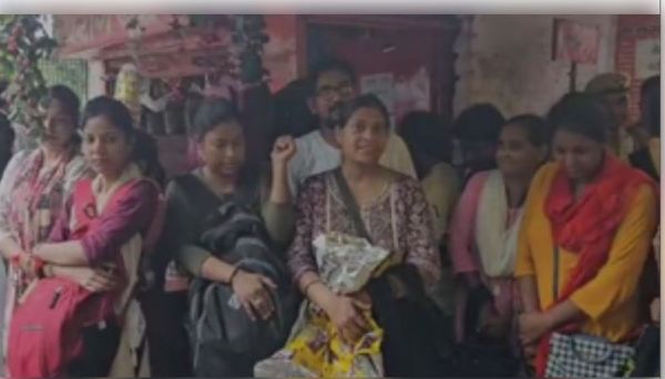 लखनऊ में शिक्षक अभ्यर्थियों ने फिर शुरू किया धरना प्रदर्शन