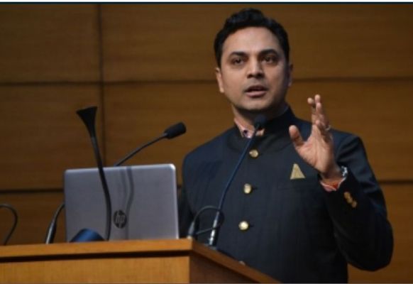 55 ट्रिलियन डॉलर की जीडीपी का भारत का लक्ष्य महत्वाकांक्षी, लेकिन प्राप्त किया जा सकता है : आईएमएफ 