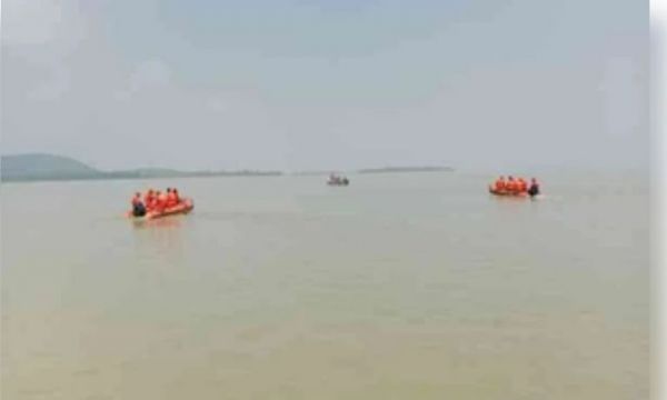 जमशेदपुर में दो पायलटों के साथ लापता प्रशिक्षण विमान का 27 घंटे बाद भी पता नहीं चला, डैम में चल रहा सर्च ऑपरेशन 