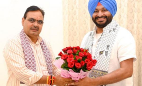 राज्यसभा चुनाव के लिए राजस्थान से केंद्रीय मंत्री रवनीत सिंह बिट्टू ने दाखिल किया नामांकन 