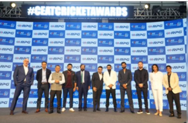 रोहित को इंटरनेशनल क्रिकेटर ऑफ द ईयर अवार्ड 