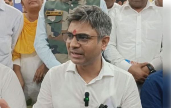 जजपा के साथ गठबंधन को लेकर नहीं चल रही बात, दुष्यंत चौटाला न फैलाएं भ्रम : संदीप पाठक 