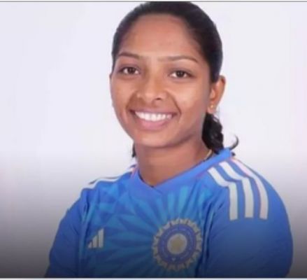 मिन्नू मणि, प्रिया मिश्रा ने नौ विकेट लेकर भारत 'ए' को मजबूत स्थिति में पहुंचाया 