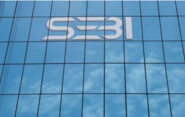सेबी ने अनिल अंबानी समेत 24 अन्य को कैपिटल मार्केट से किया बैन 