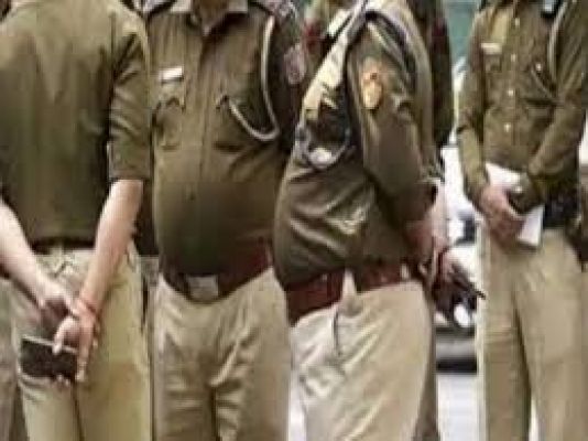 पुलिस हिरासत में एक आदिवासी के आत्महत्या करने पर मध्यप्रदेश के चार पुलिसकर्मी निलंबित