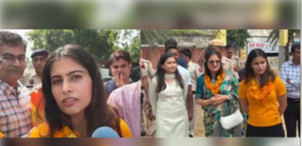 शादी के सवाल से शरमाई मनु भाकर, झज्जर पहुंचने पर हुआ जोरदार स्वागत 