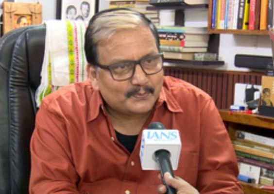 देश में कई विपदाएं आईं, लेकिन कभी नहीं रुकी जनगणना : मनोज झा 