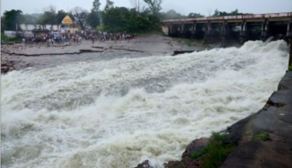 मध्य प्रदेश में बारिश का दौर जारी, बांधों के गेट खुले 