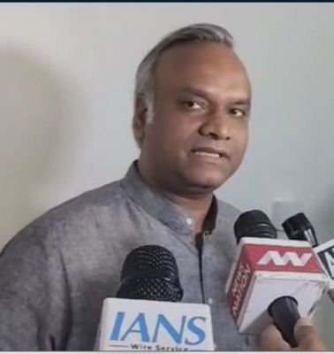 प्रियांक खड़गे ने कर्नाटक जमीन घोटाले से किया इनकार, लहर सिंह सिरोया पर किया पलटवार 