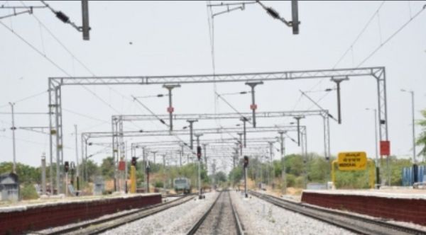 ग्रामीण इलाकों में विद्युतीकरण और स्वास्थ्य सेवाओं में सुधार से जिला स्तर पर बढ़ रही खपत : रिपोर्ट 