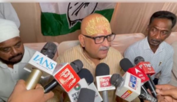 कंगना रनौत देश के किसानों से मांगें माफी, भाजपा पार्टी से निकाले : अजय राय 